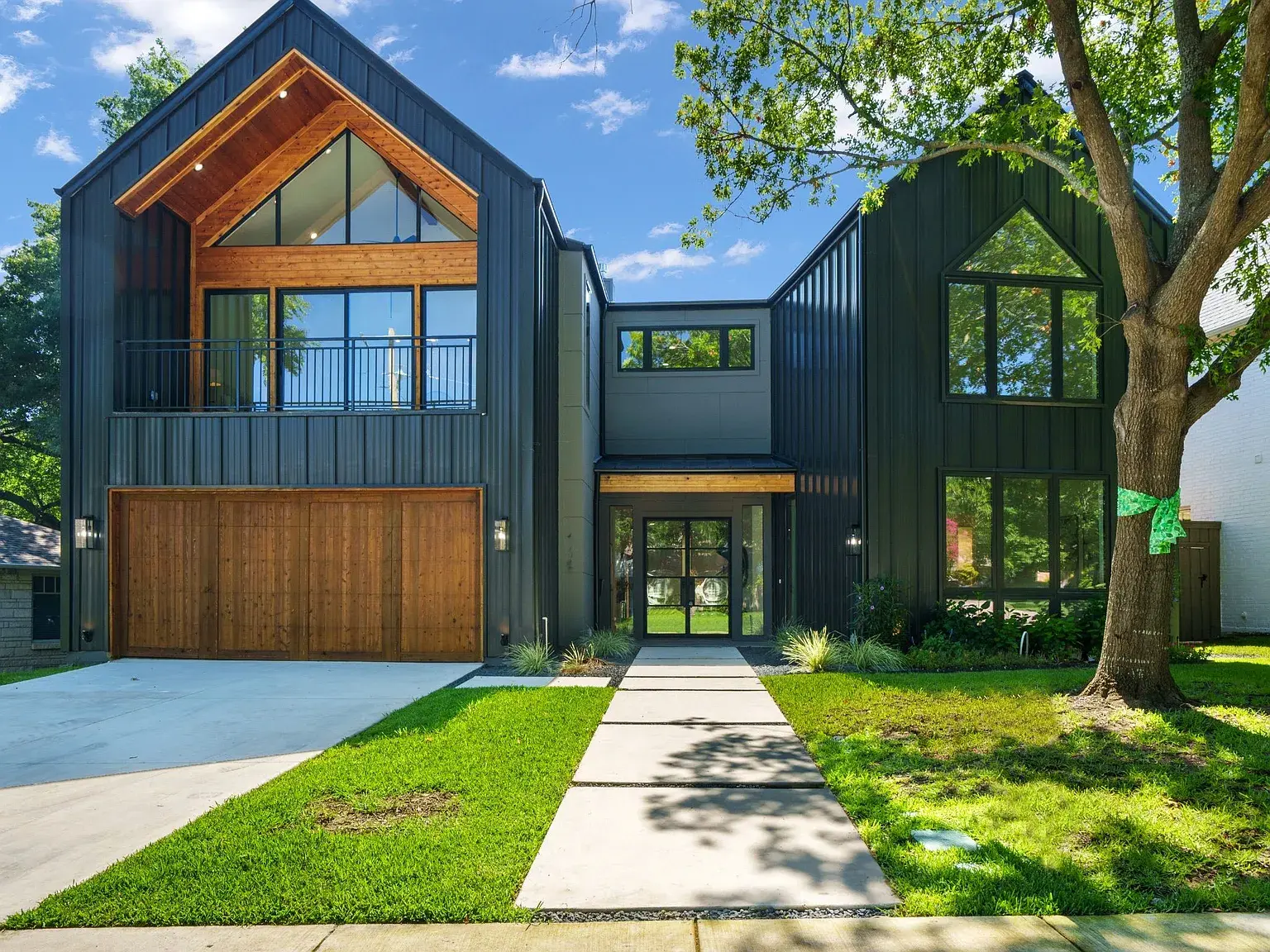 Luxury home in Dallas, TX in Dallas