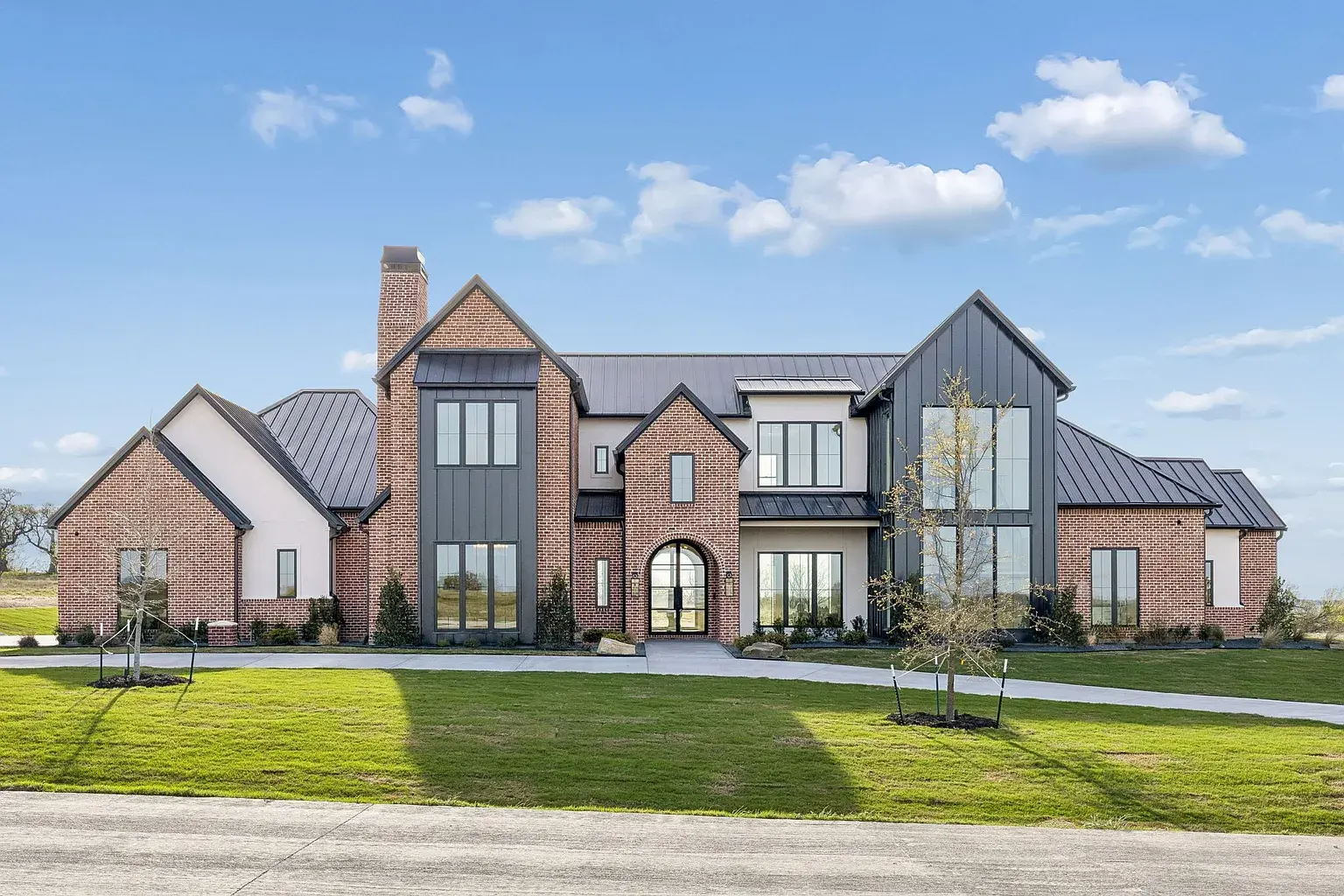 2016 Verona Dr in Weatherford