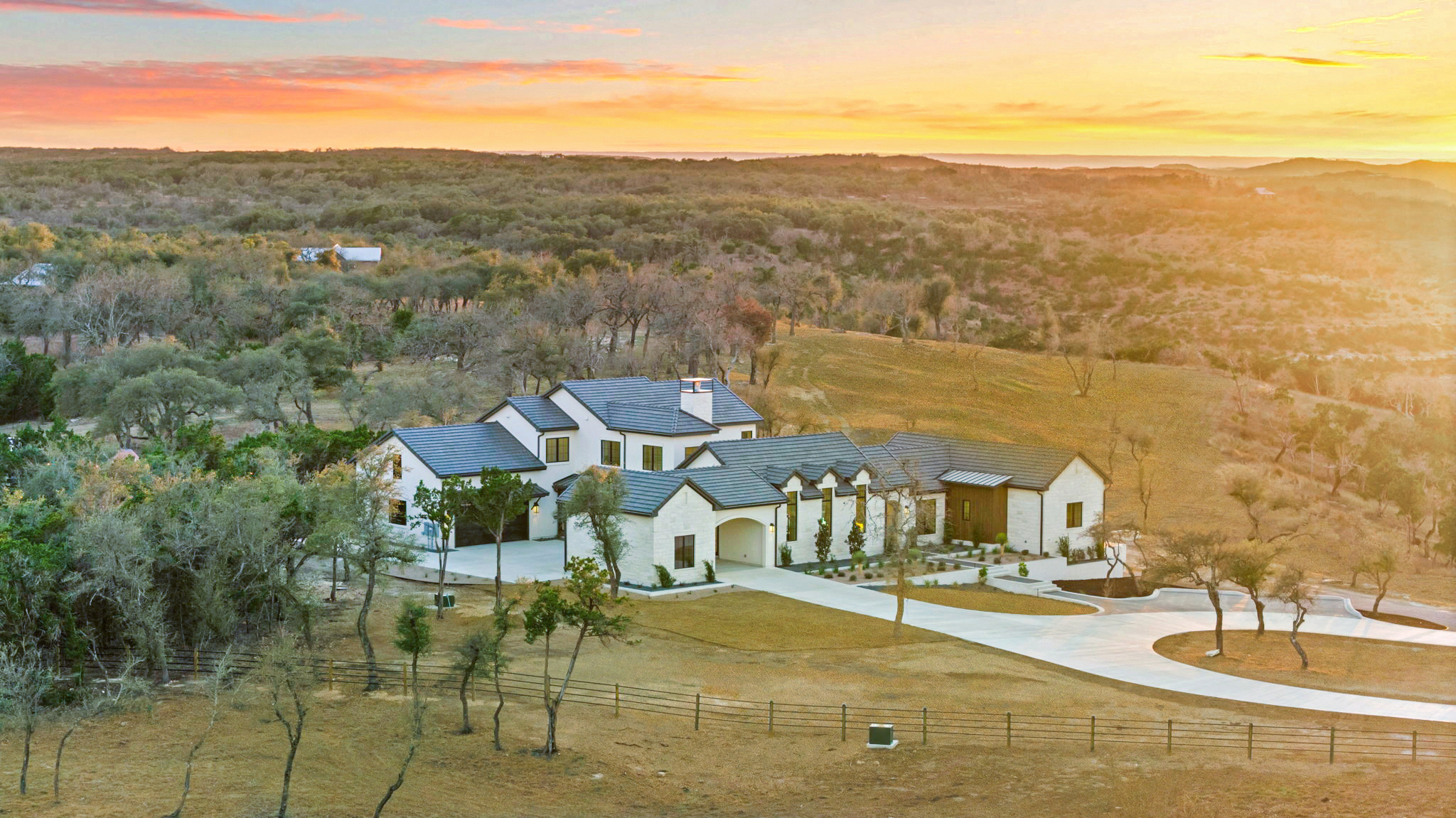 1562 Canyon Crossing Vw in Dripping Springs