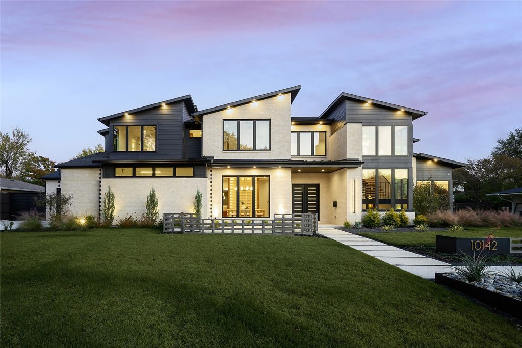 Luxury home in Dallas, TX in Dallas