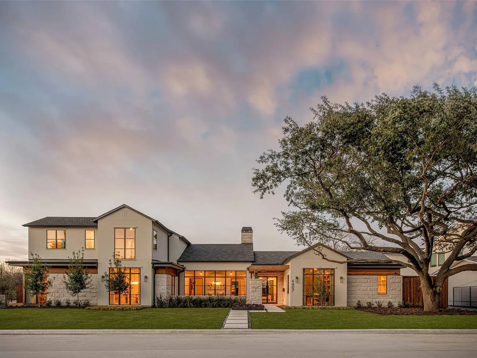 6407 Joyce Way in Dallas